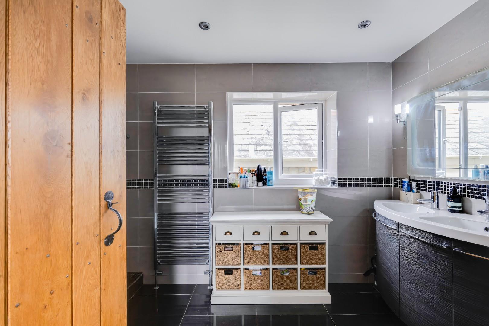 Yr Ysgubor, Llandow, Vale Of Glamorgan, CF71 7PX